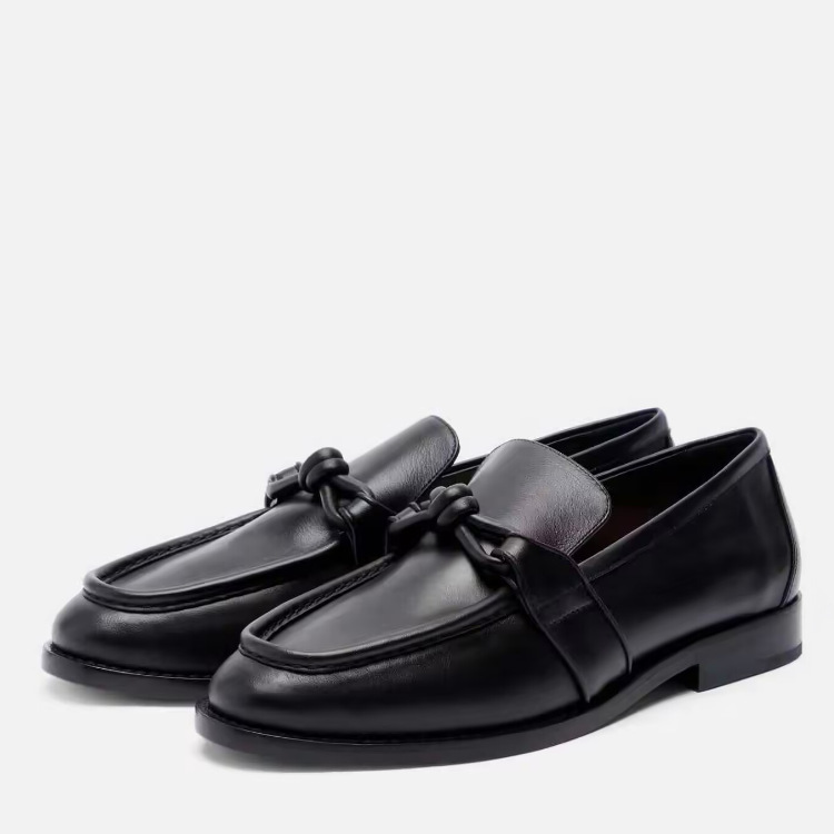 Women Formal Wear Shoes - Dames lederen loafers met knoopdetail, instapper,