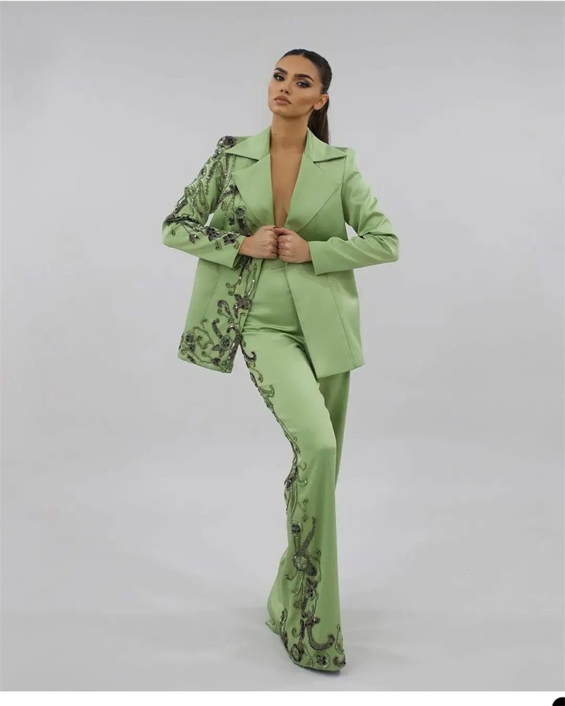 Ontwerper groen satijn damesko - Women Formal Wear Designers recensie en prijs