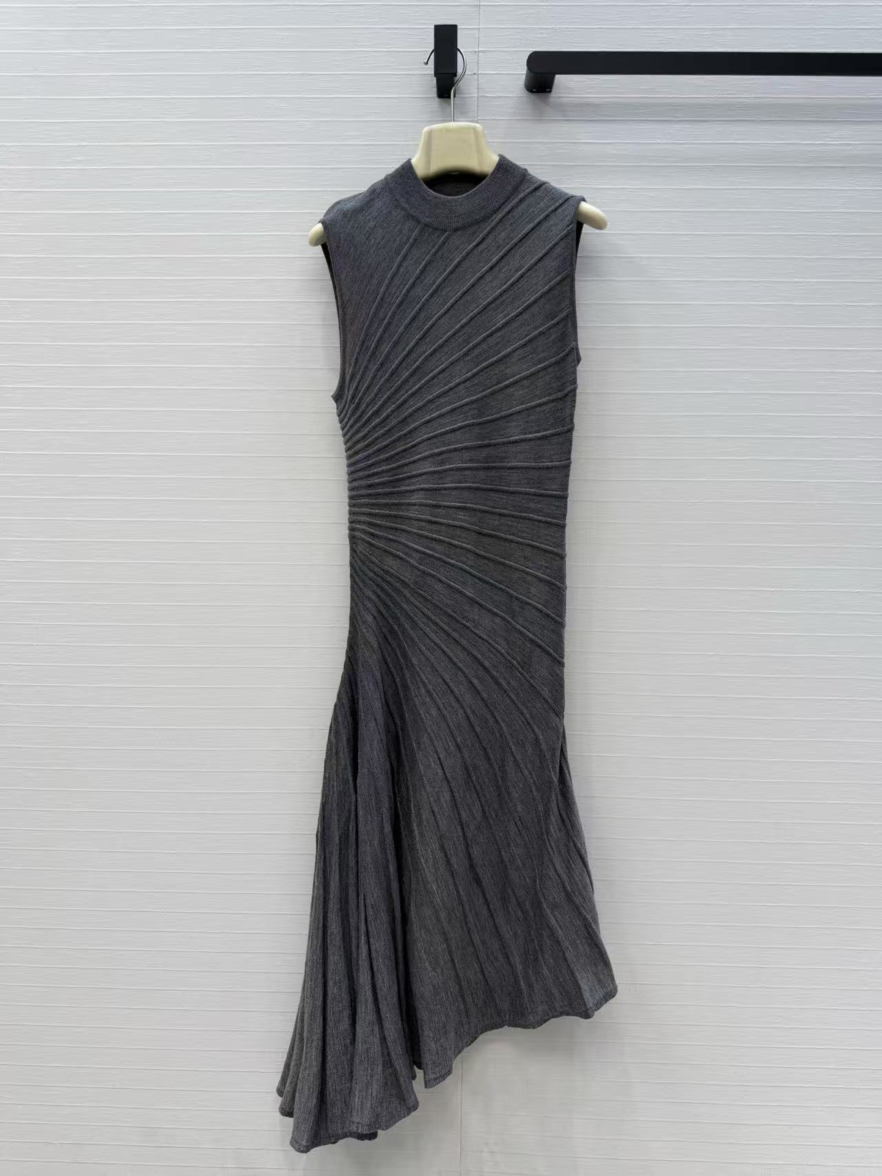 Effenkleurige, chique en verfi - Women Formal Wear Designers recensie en prijs